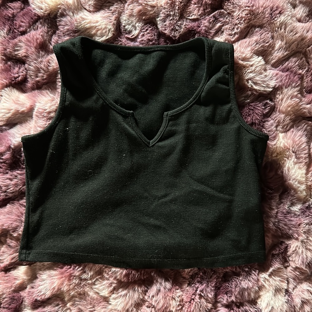 Black Cropped Halter Tank Top